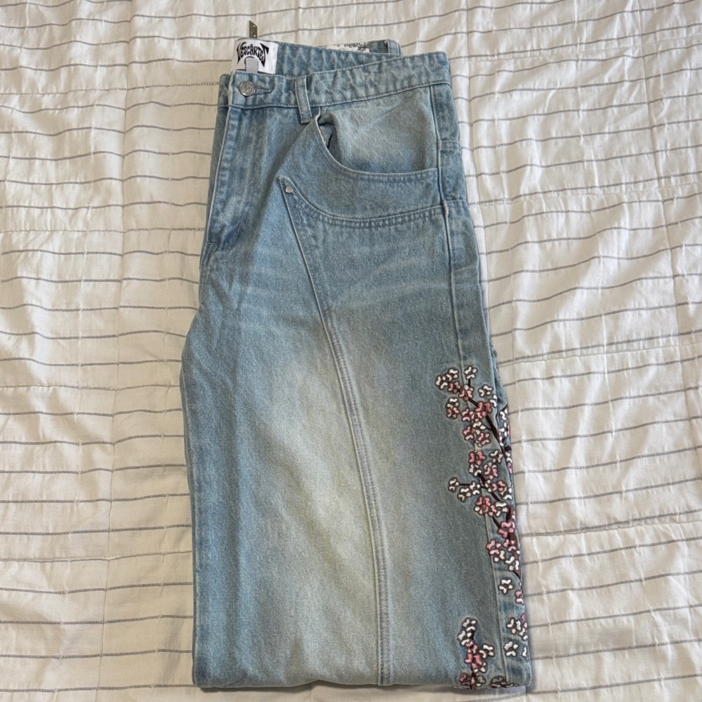 Embroidered Light Blue Jeans Vescartes Blossom Denim